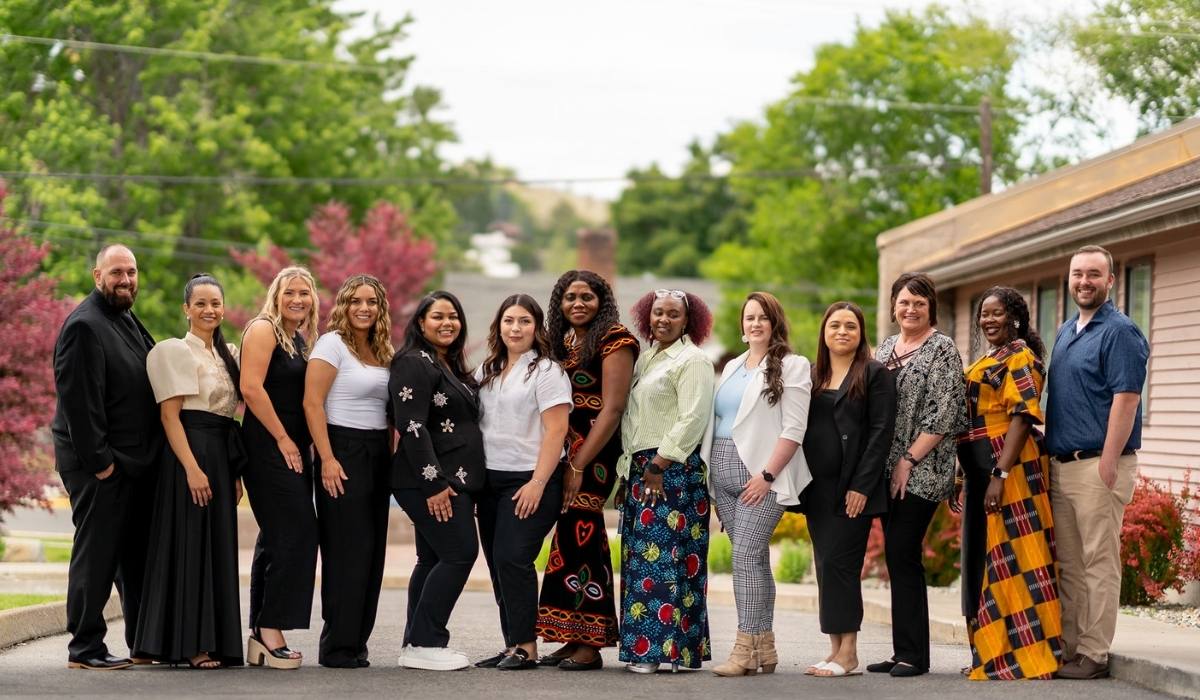 LPN to BSN cohort posing for picture outside